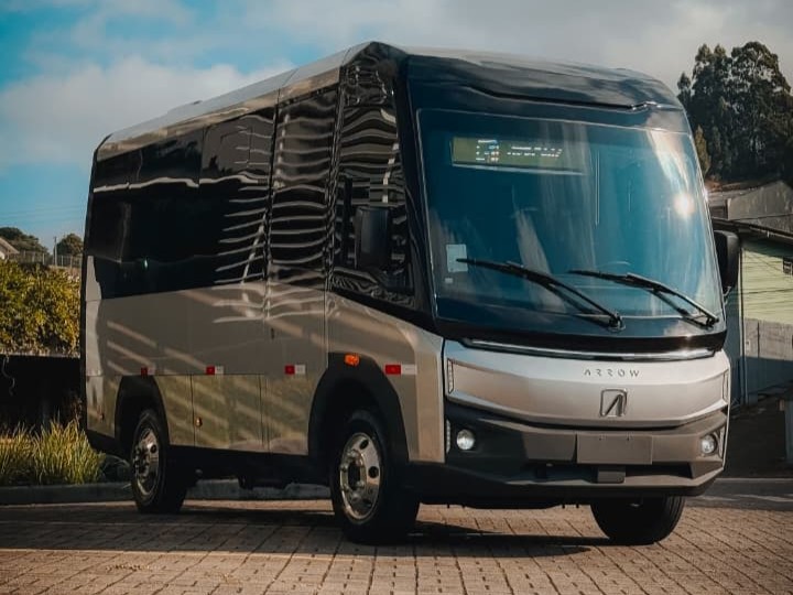 Arrow PAX – transporte de passageiros